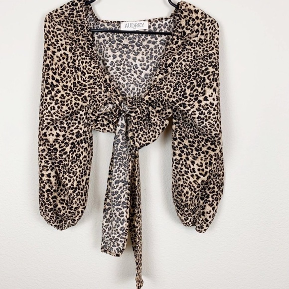 Audrey 3+1 Tops - Audrey 3+1 Leopard Tie Crop Top